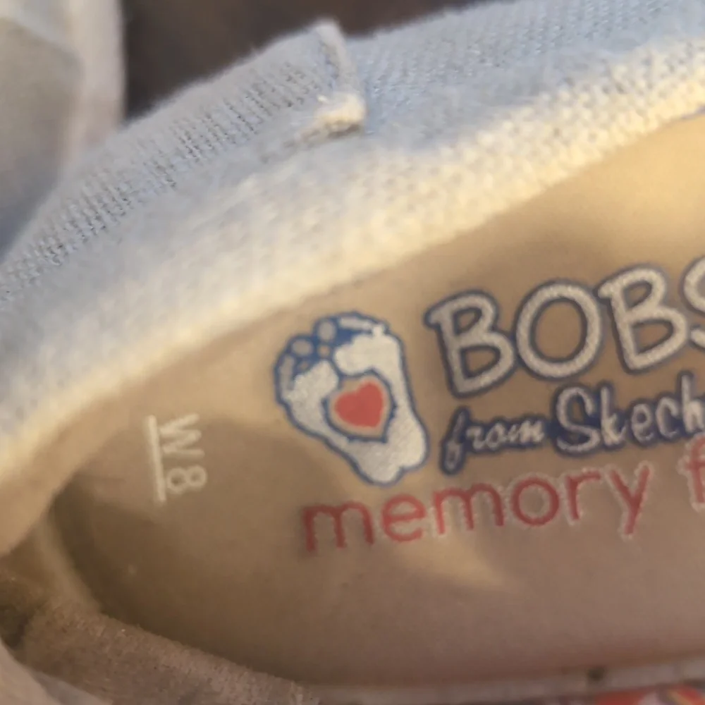 BoBs from Skechers Foam arch pillow Tan  Espadrilles Size 8
